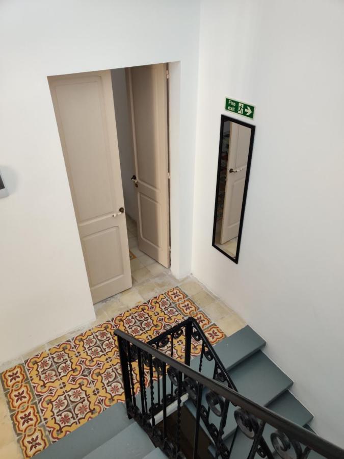 Rons Town House Apartment Tarxien Bagian luar foto